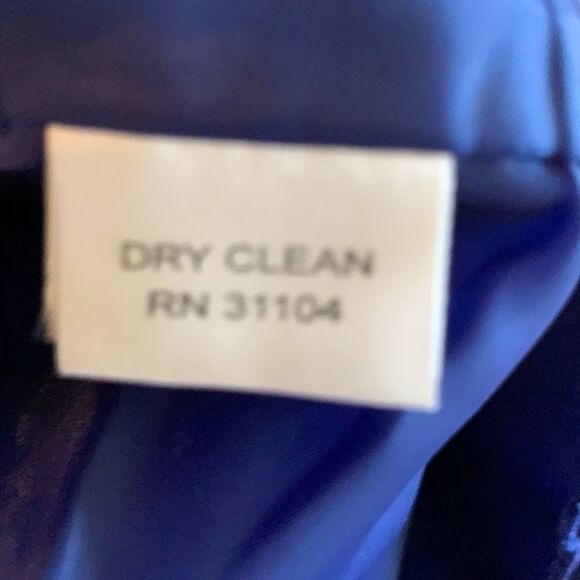 Two piece size 10 Kim Rogers suit - Picture 3 of 11